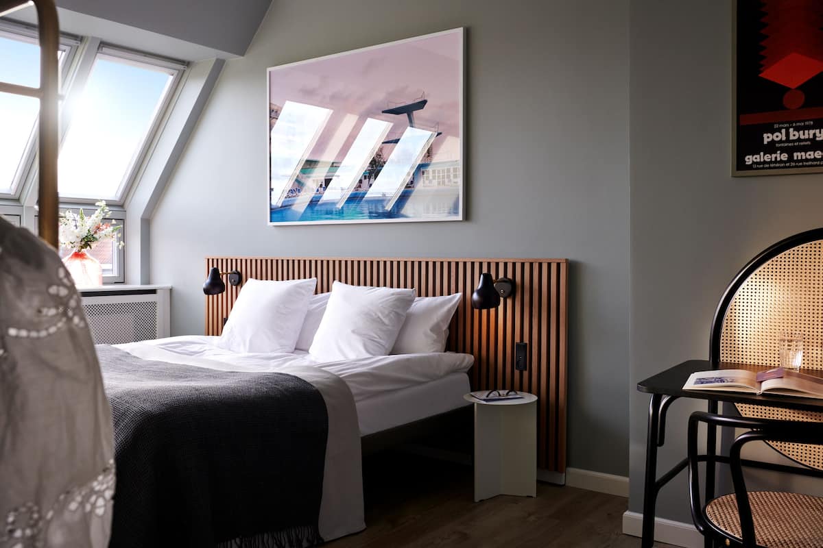 Superior Double Room | 1 bilik tidur, peralatan tempat tidur hipoalergenik, bar mini