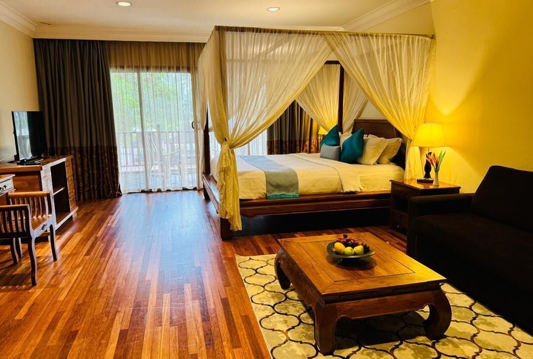 Kamar Eksekutif (Executive) | Minibar, brankas, meja kerja, dan Wi-Fi gratis