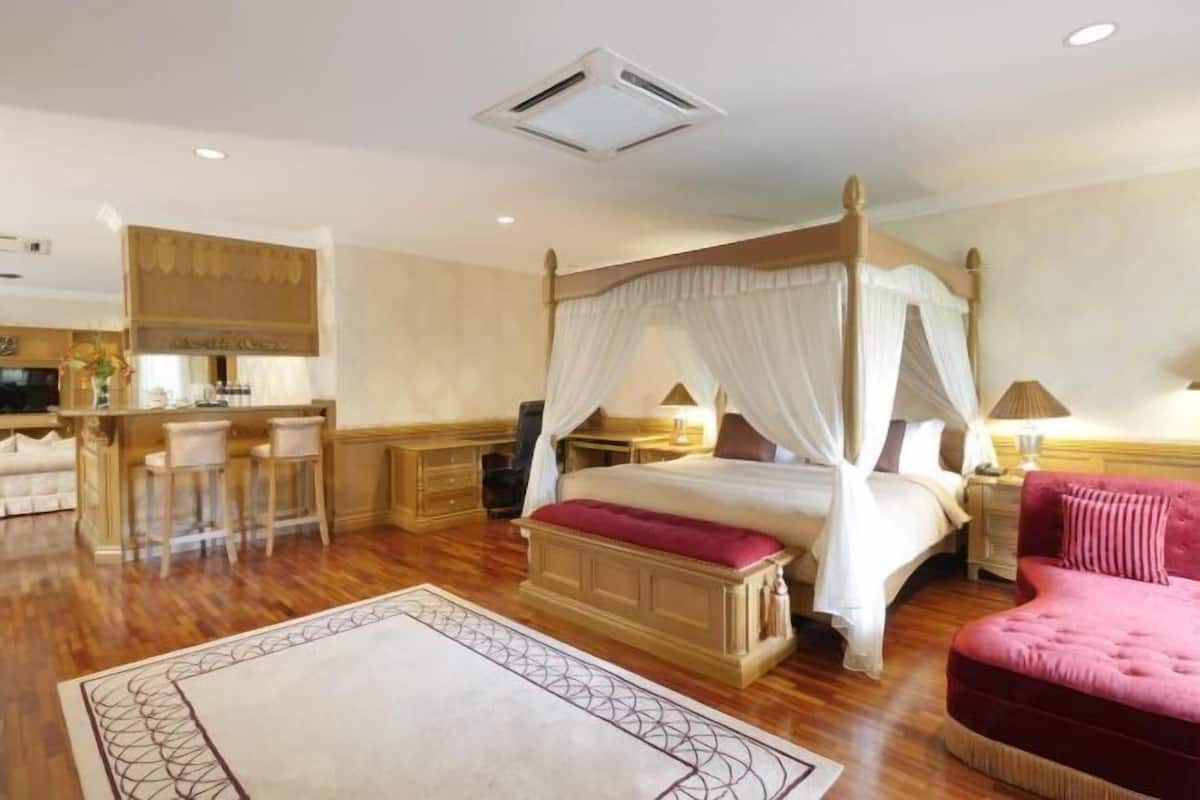 1 Schlafzimmer, Minibar, Zimmersafe, Schreibtisch