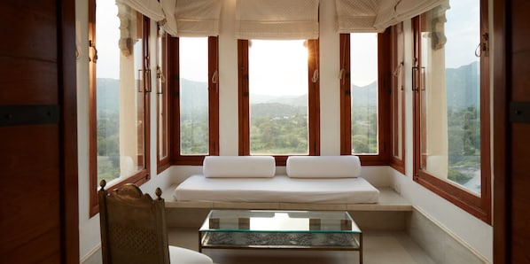 Aravali Suite | Living area