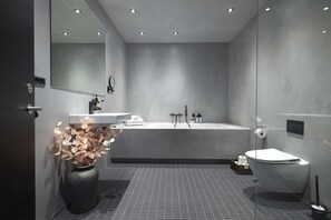 Bathroom - CPH Hotel (Copenhagen)