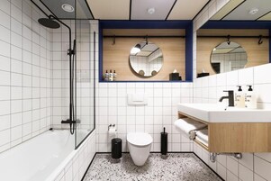 Superior Family Room | Bathroom
