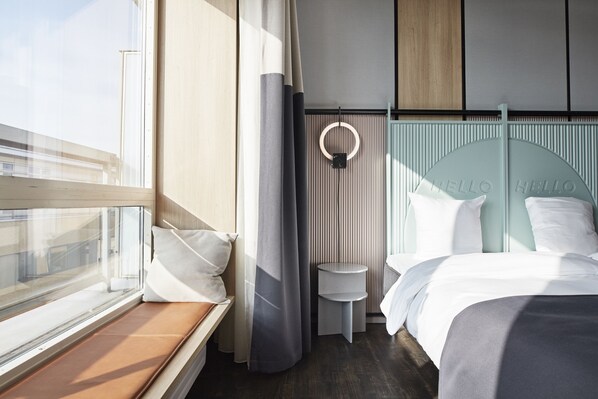 Hypo-allergenic bedding, in-room safe, desk, blackout curtains - CPH Hotel (Copenhagen)