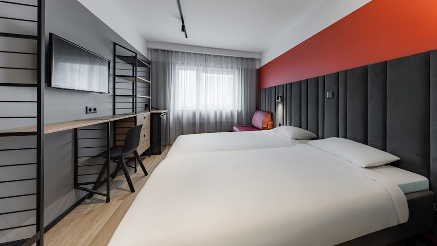 Tallink Express Hotel