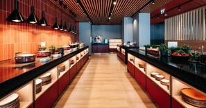 Breakfast and lunch served - Tallink Express Hotel (Tallinn)