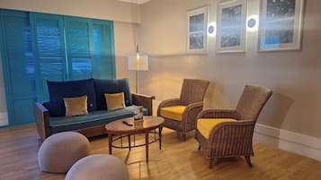 Suite Room | 1 bedroom, minibar, in-room safe, desk