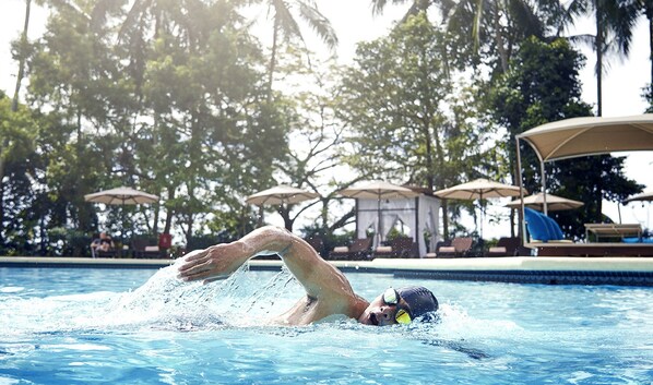 Outdoor pool, open 7:00 AM to 9:00 PM, free pool cabanas, pool umbrellas