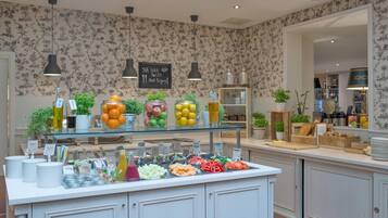 Free daily breakfast