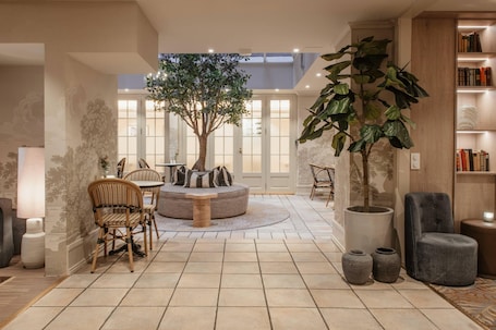 Home Hotel Bastion