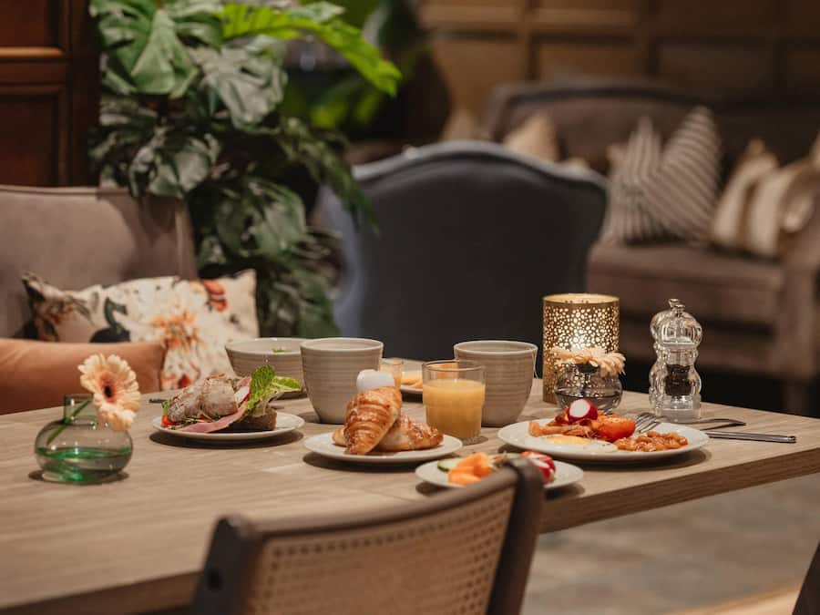 إفطار مجاني يوميًا