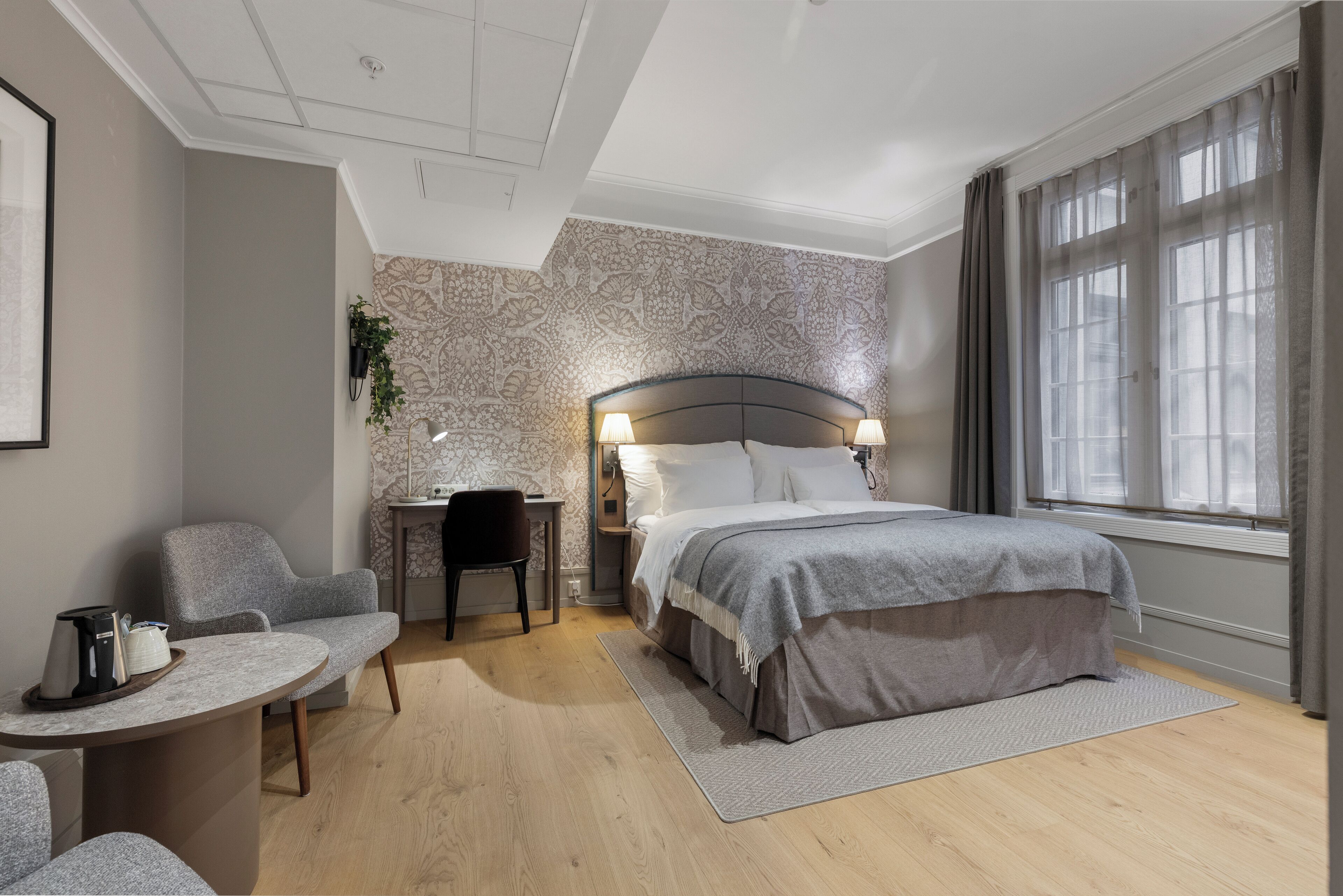 Chambre Deluxe, 1 lit double | Bureau, rideaux d’obscurcissement, literie fournie