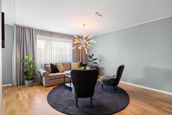 Standard Apartment, Multiple Beds, Non Smoking, Kitchenette (Living Room)