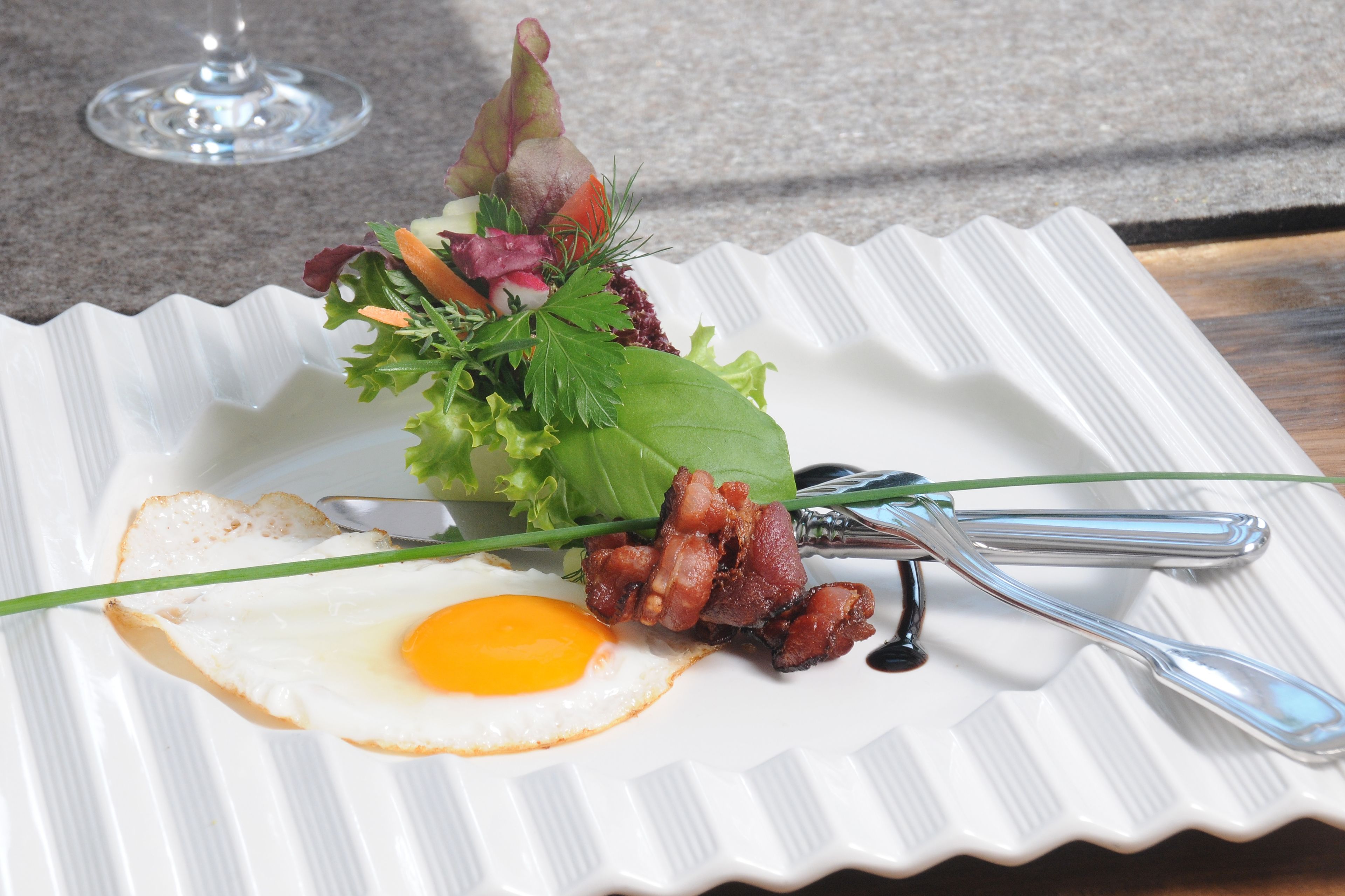 매일 뷔페 아침 식사(1인당 EUR 23)