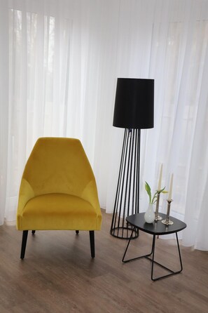 Superior Studio | Living area