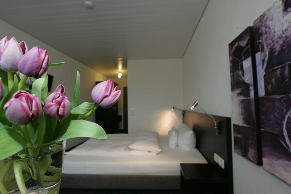 1 bedroom, in-room safe, individually furnished, desk