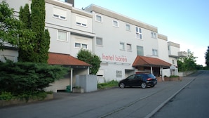 Front of property - Hotel Bären (Gaertringen)