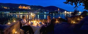 2 Restaurants, Abendessen, französische Küche
