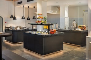 Desayuno buffet incluido todos los días
