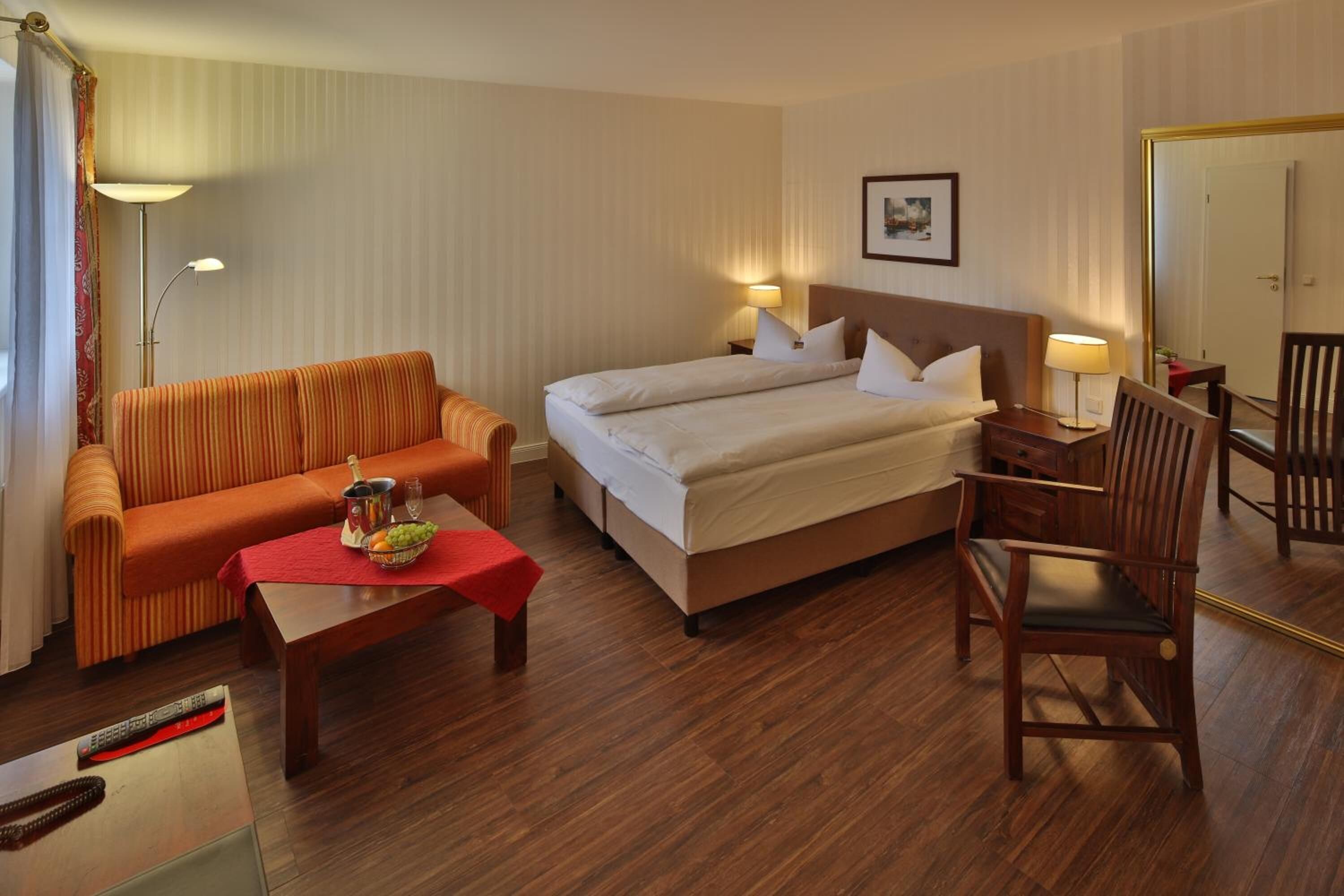 Skrivbord, ljudisolering, gratis wi-fi och sängkläder