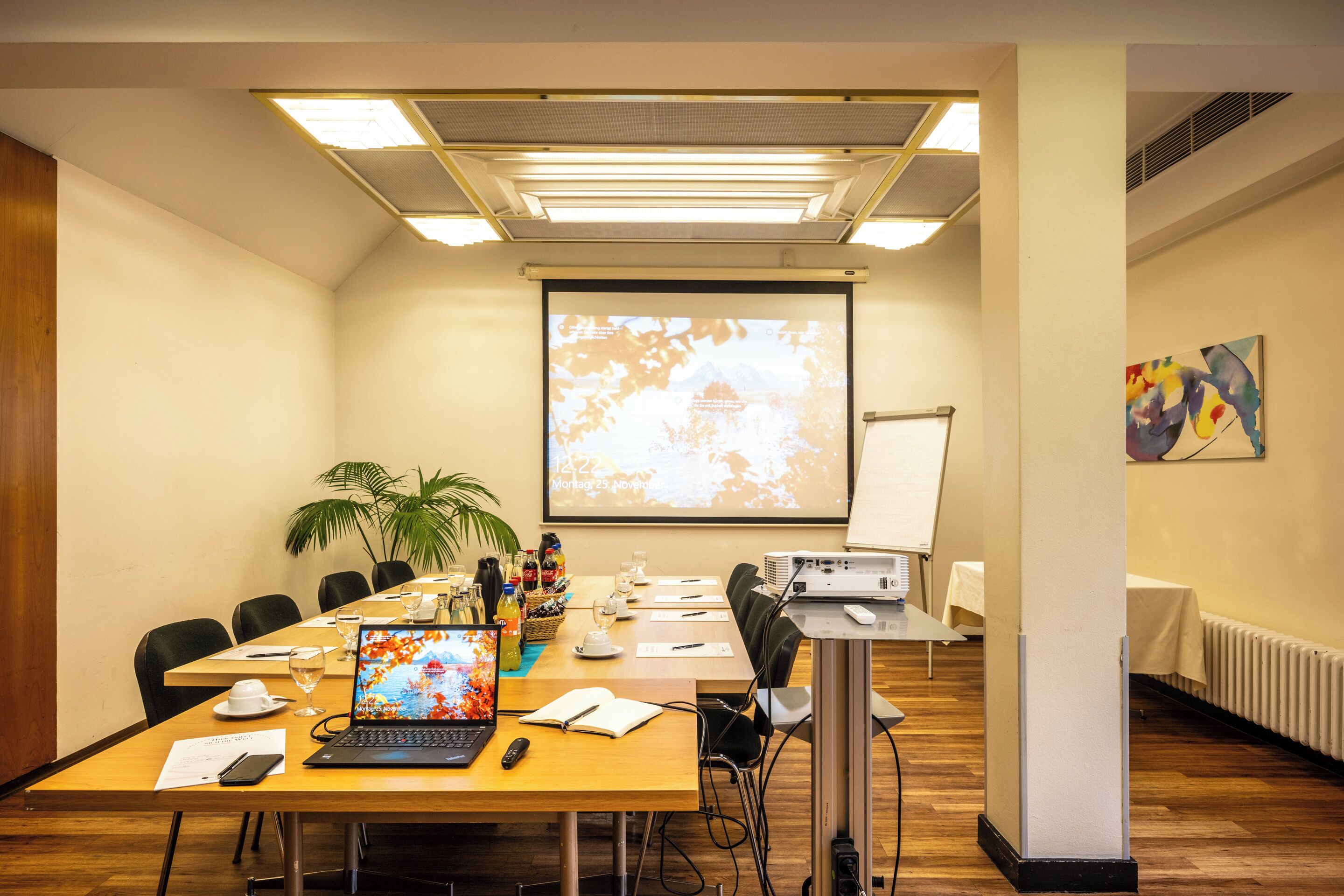 Meeting facility