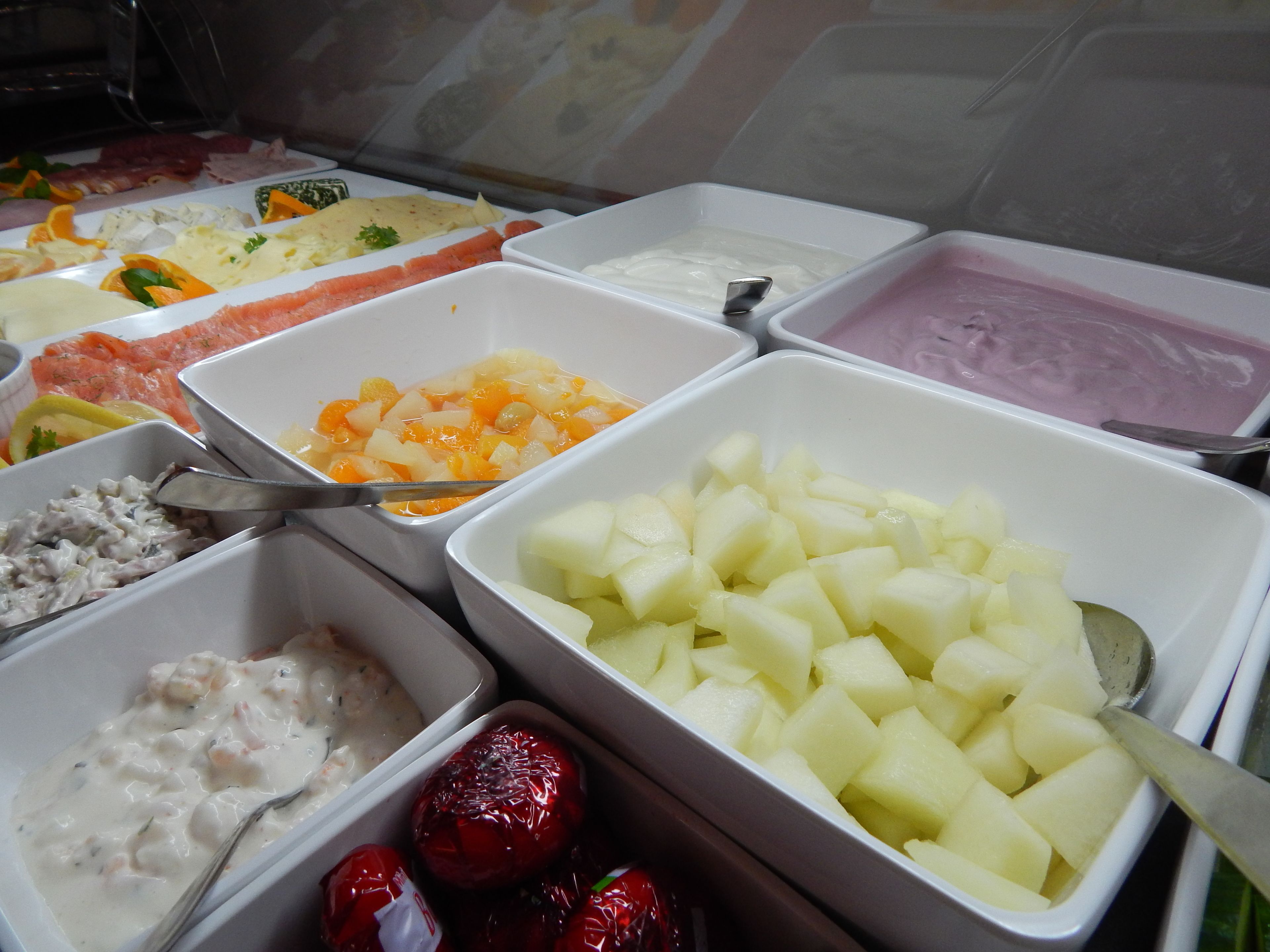 Petit déjeuner buffet servi tous les jours en supplément