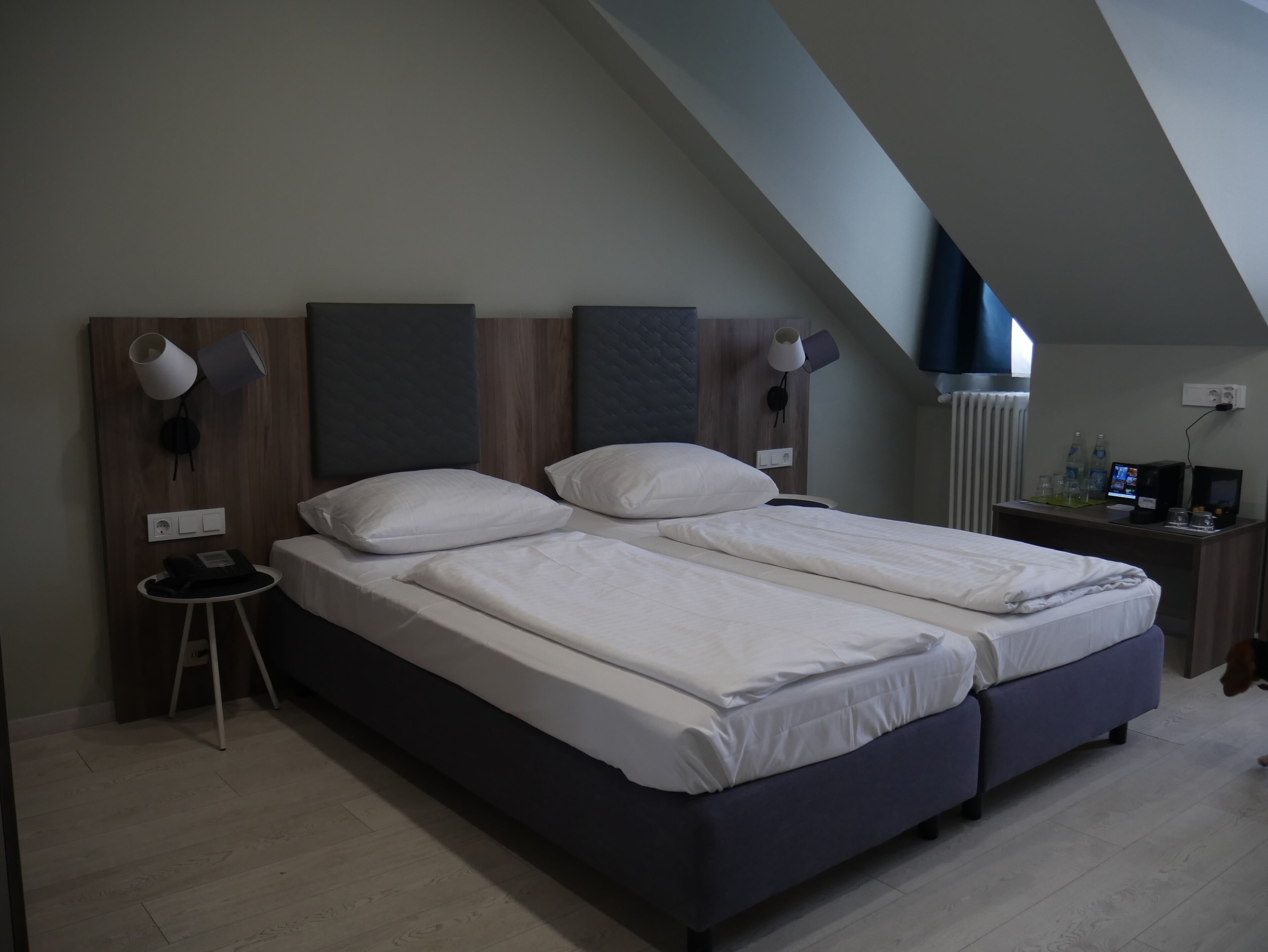 Chambre Familiale | Minibar, coffres-forts dans les chambres, bureau