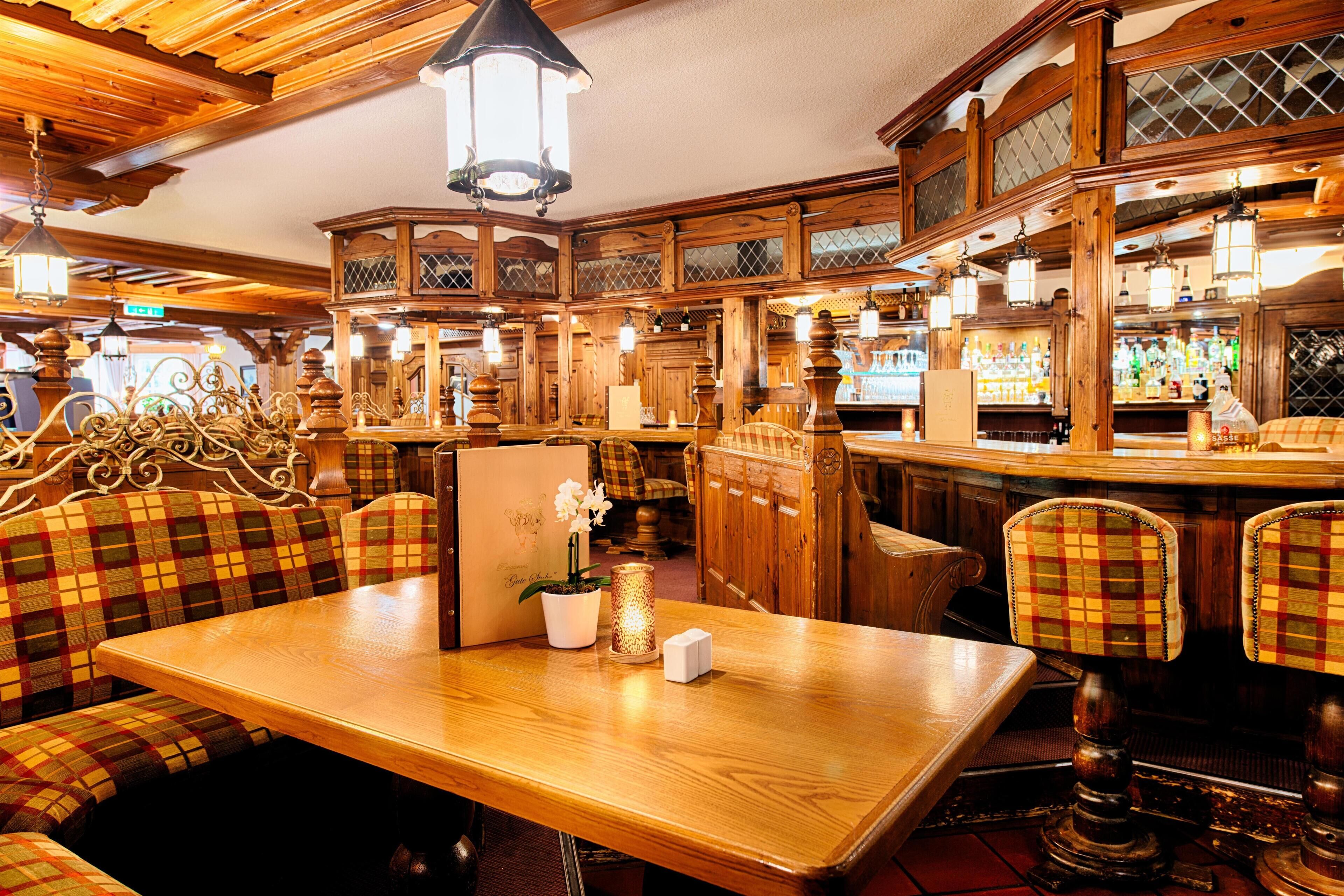 Frokost, lunsj og middag serveres, internasjonale retter 