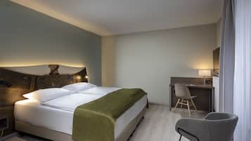 Allergikerbettwaren, Zimmersafe, Schreibtisch, Verdunkelungsvorhänge