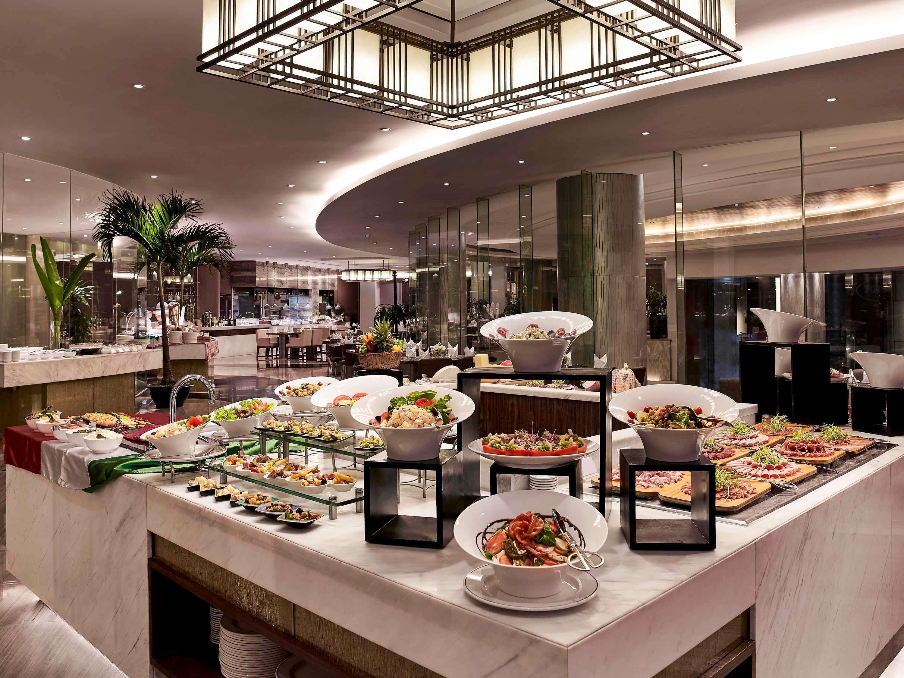 Desayuno buffet todos los días (con cargo)