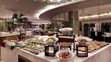 Desayuno buffet todos los días (con cargo)