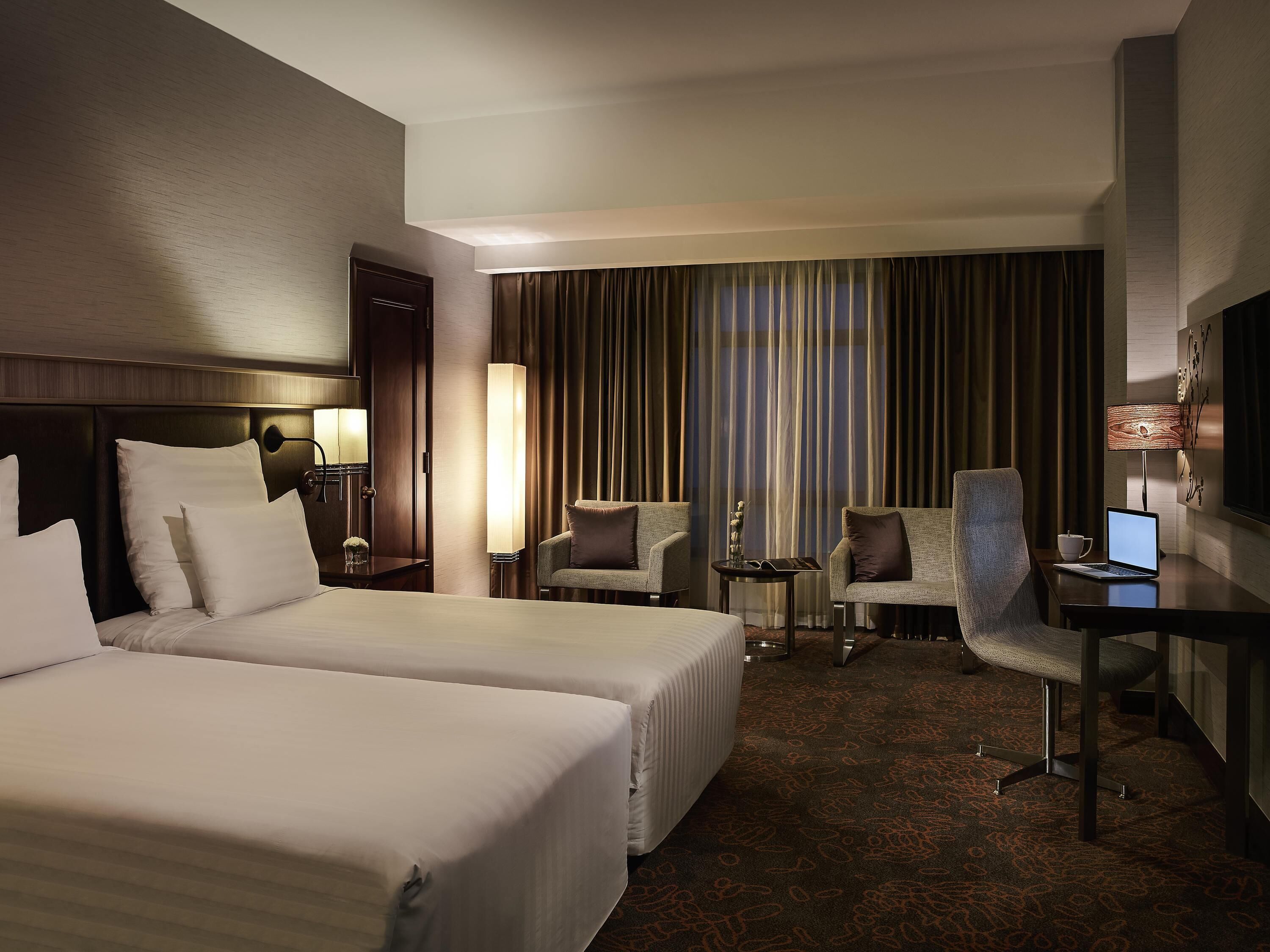 ملاءات من القطن المصري وأغطية فراش متميزة وألحفة محشوة بالريش