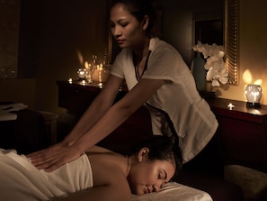 Couples treatment room(s), sauna, hot tub, body treatments, aromatherapy