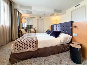 Junior Suite | 4 bedrooms, minibar, in-room safe, desk - Hotel Filanda (Cittadella)