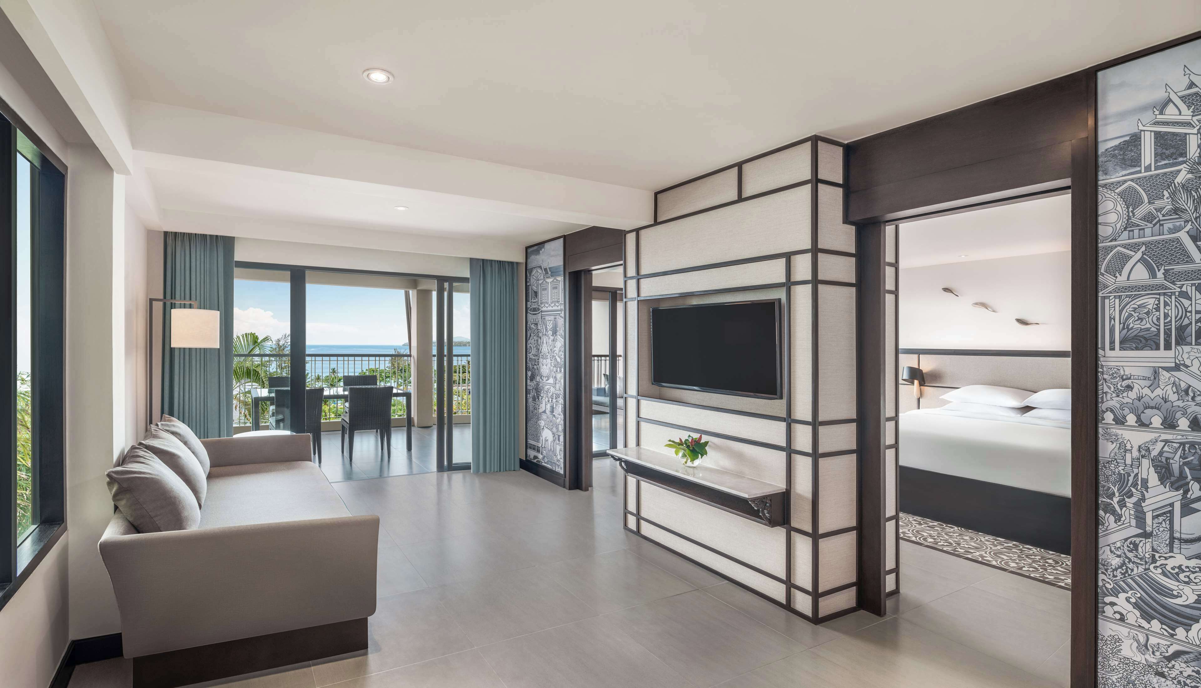 Regency, Suite, 2 habitaciones | Minibar, caja fuerte, escritorio y espacio para trabajar con un portátil