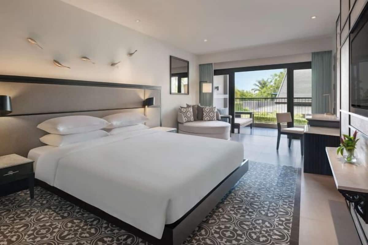 1 bedroom, minibar, in-room safe, desk