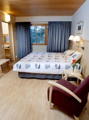 Cofres nos quartos, quartos à prova de som, Wi-Fi de cortesia