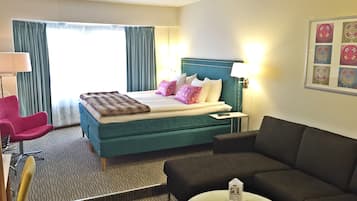 Deluxe Double Room | Desk, blackout drapes, iron/ironing board, free WiFi