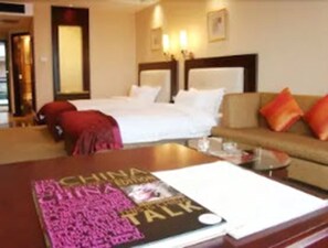 1 bedroom, minibar, in-room safe, desk