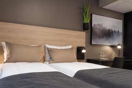 Cortinas blackout y sistema de insonorización . Mosjoen Hotell