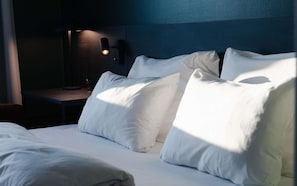 Standard Room, 1 Double Bed, Non Smoking | Pillowtop beds, desk, blackout drapes, cribs/infant beds
