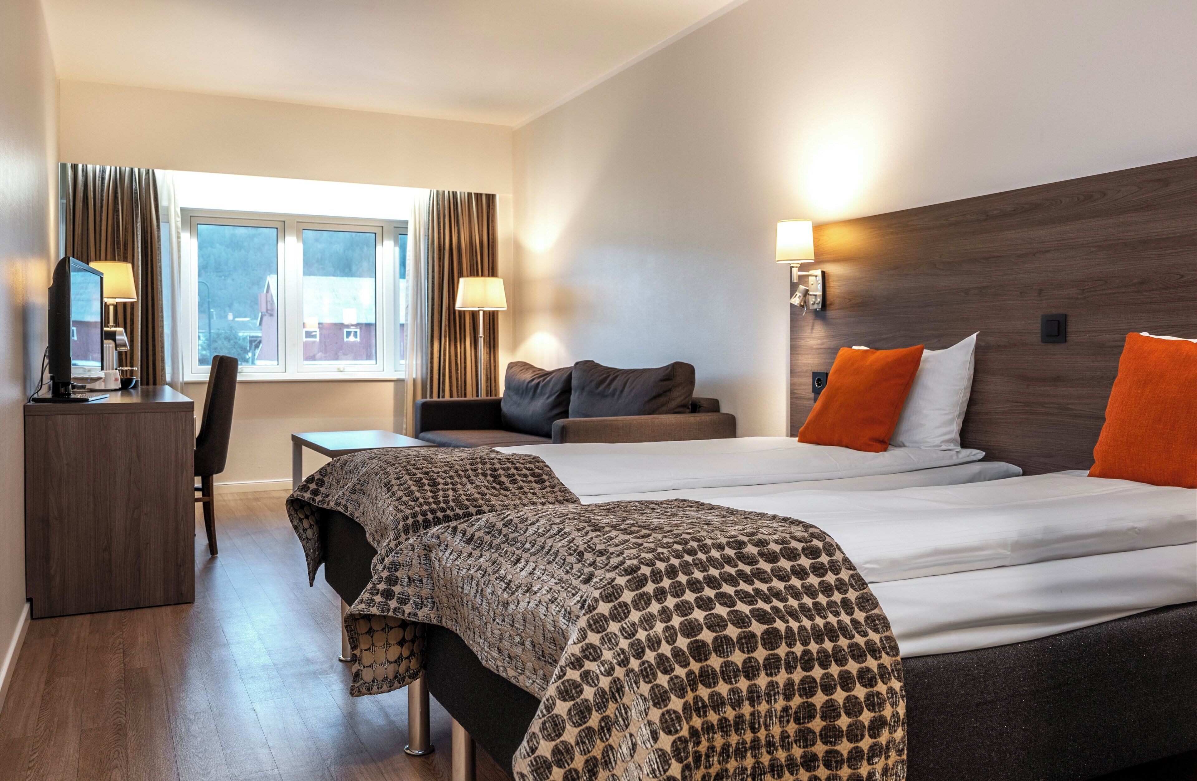 Minibar, desk, iron/ironing board, free WiFi