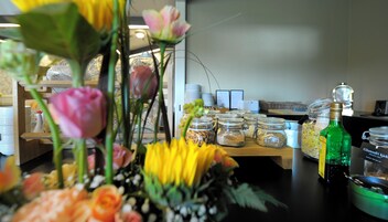 Breakfast and lunch served, Scandinavian cuisine