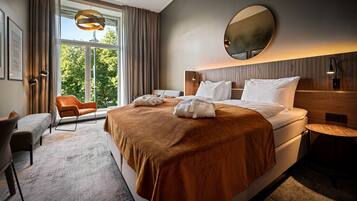 Premium Quadruple Room | 1 Schlafzimmer, Pillowtop-Betten, Zimmersafe, Schreibtisch