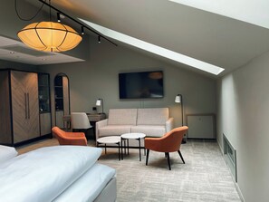 Loft Doble Premium | Camas con pillow-top, caja de seguridad en la habitación y escritorio 