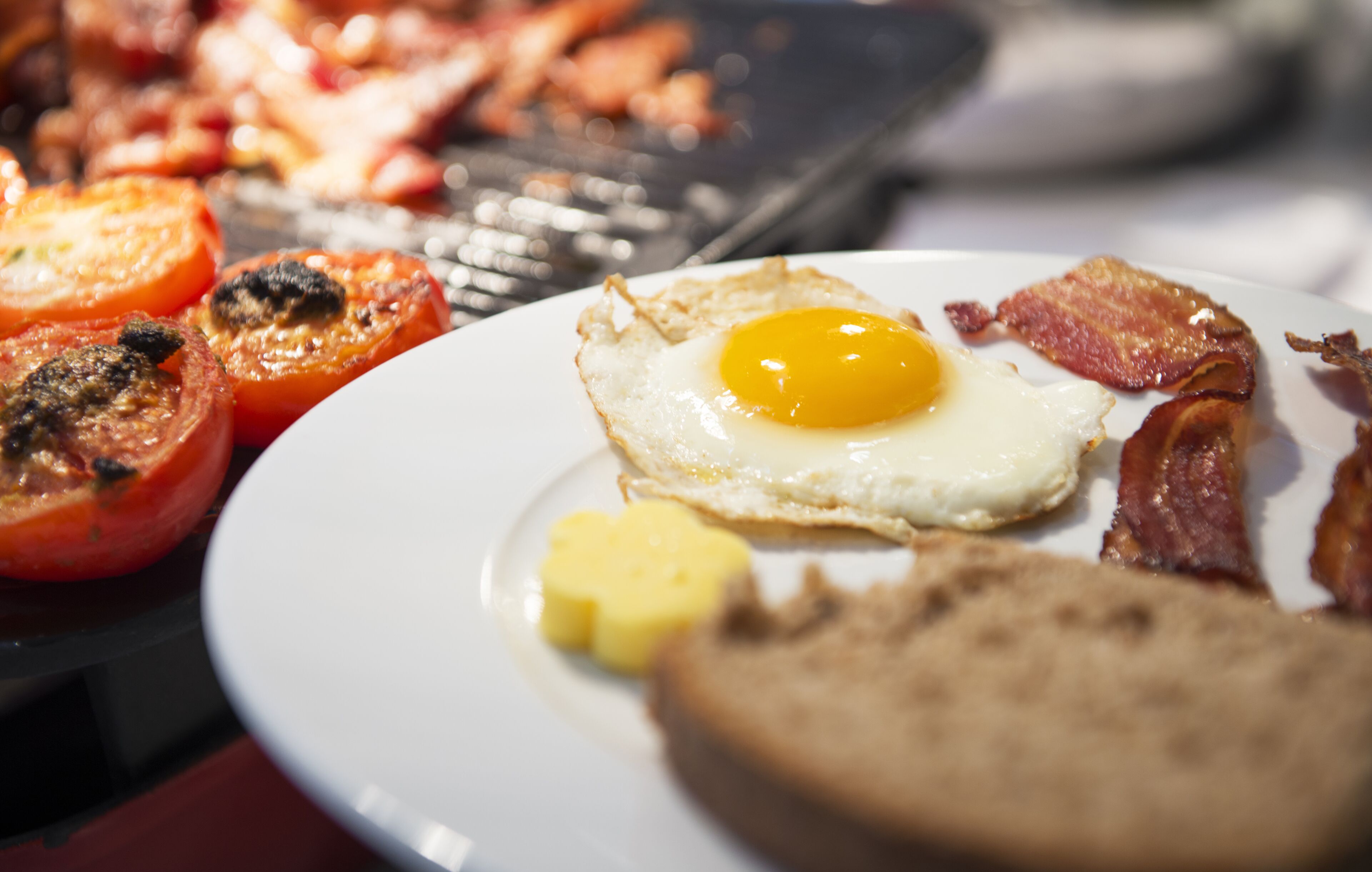 daily breakfast for a fee