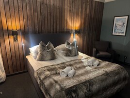 Ropa de cama de alta calidad, cunas, wifi gratis y ropa de cama 