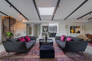Penthouse Terrace Suite