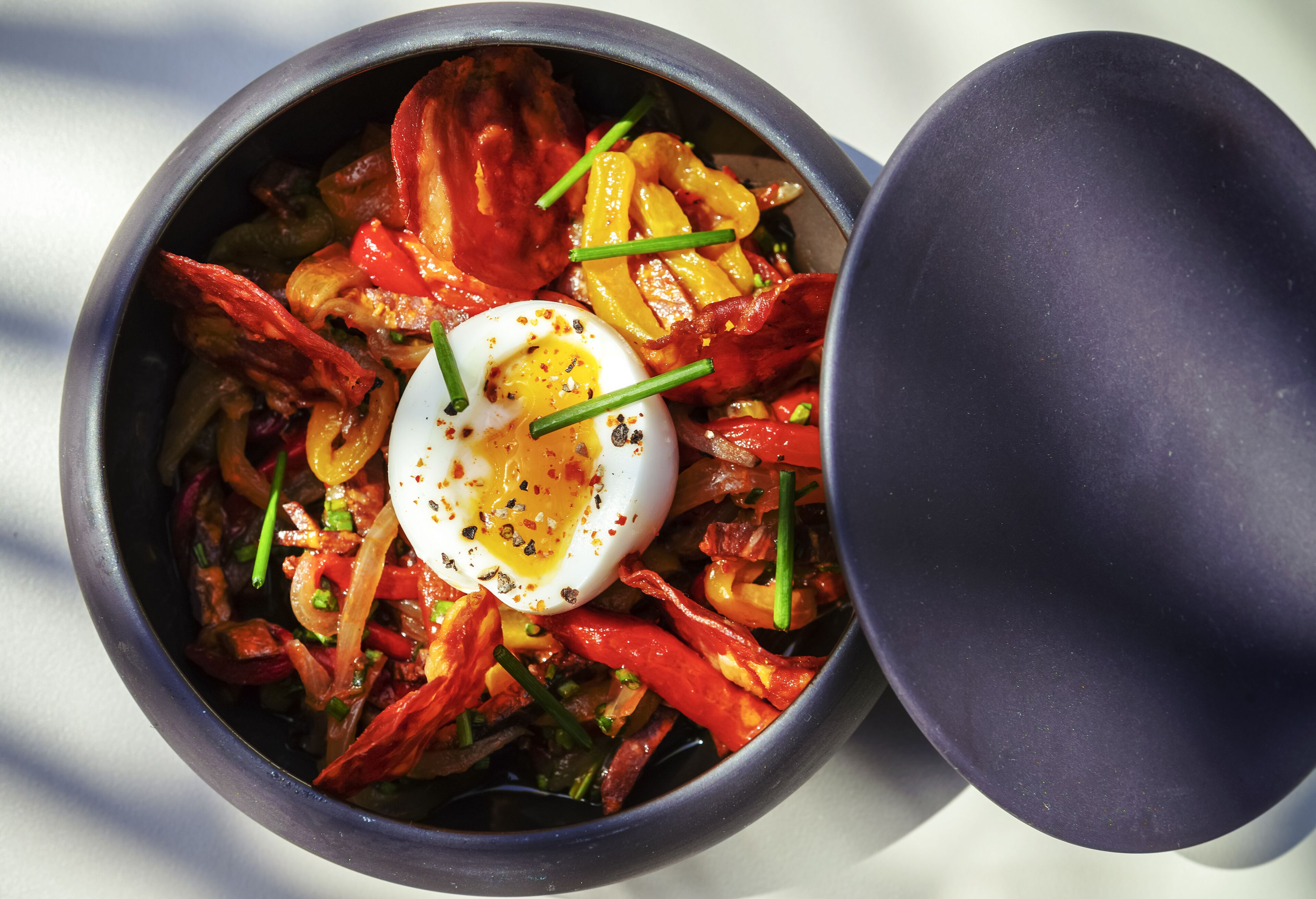 daily buffet breakfast (thb 650 per person)