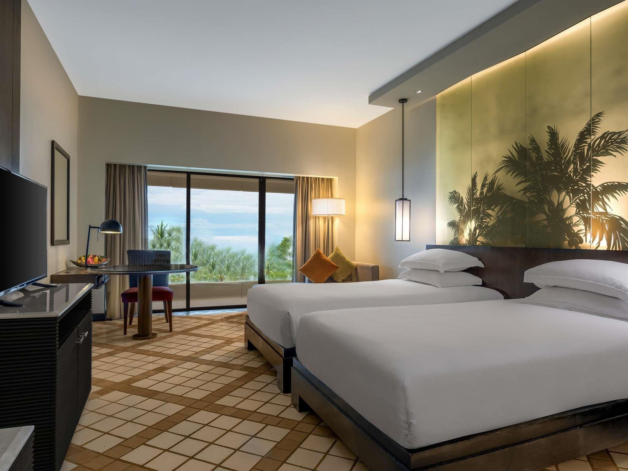 Superior Twin Room, 2 Single Beds, Sea View | Premium bedding, minibar, in-room safe, individually furnished