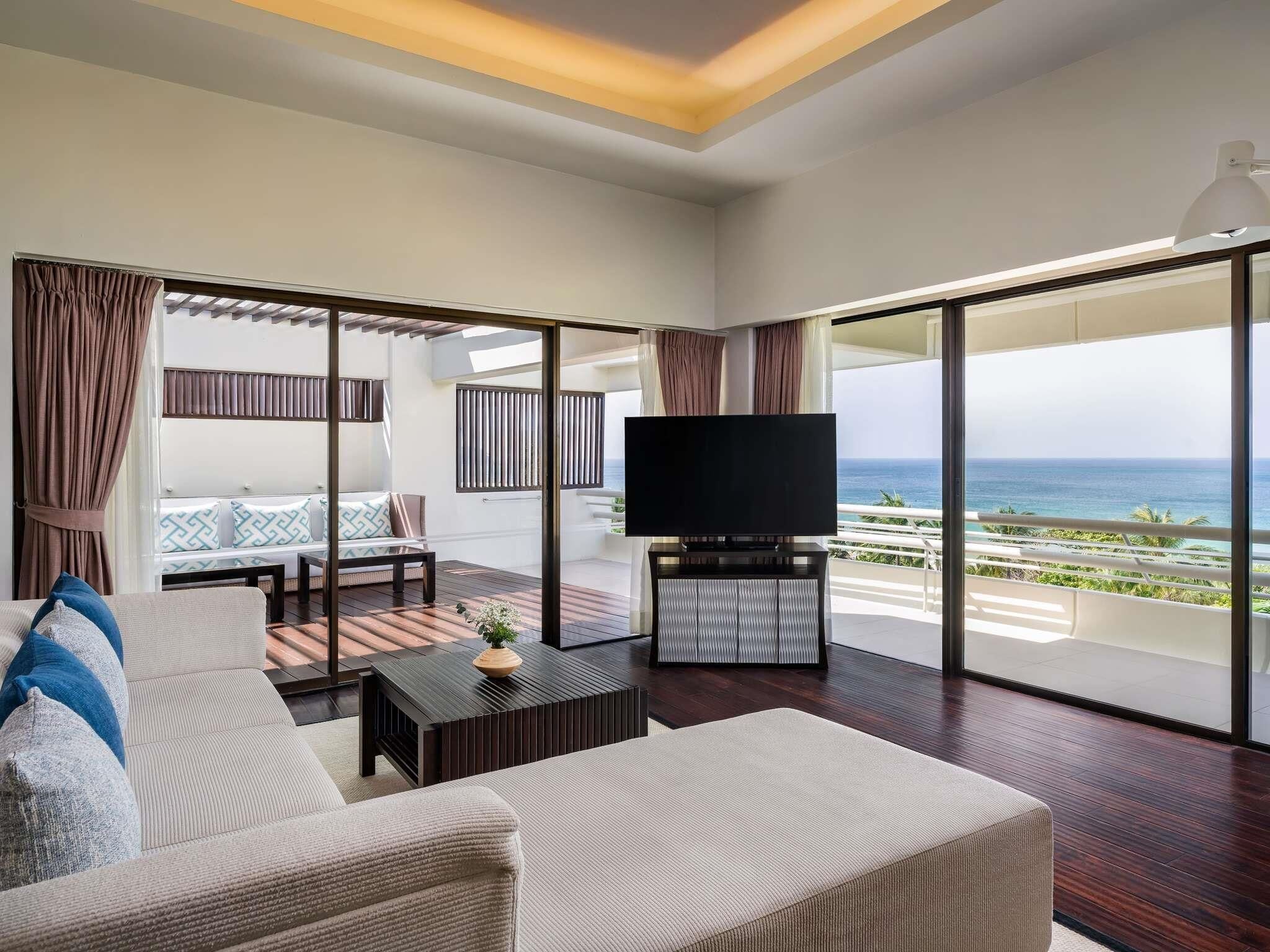 Ropa de cama de alta calidad y minibar 